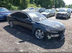1HGCV1F15JA053410 2018 HONDA ACCORD