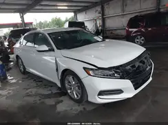 1HGCV1F15JA069610 2018 HONDA ACCORD