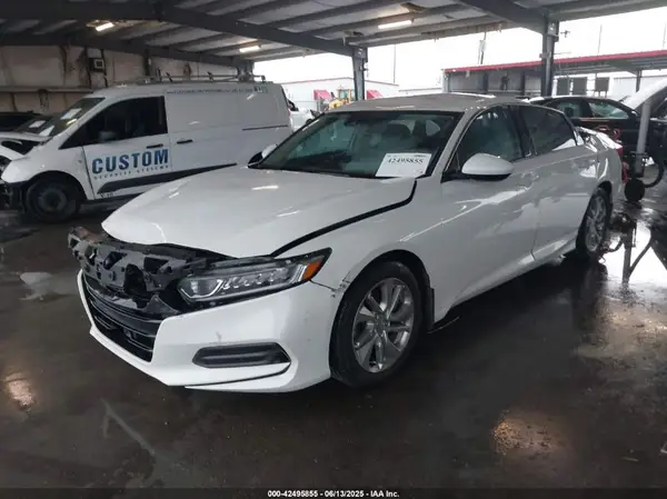 1HGCV1F15JA069610 2018 HONDA ACCORD - Image 2