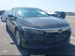 1HGCV1F15JA118000 2018 HONDA ACCORD