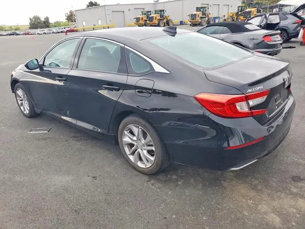 1HGCV1F15JA131118 2018 HONDA ACCORD - Image 2