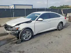 1HGCV1F15JA136125 2018 HONDA ACCORD
