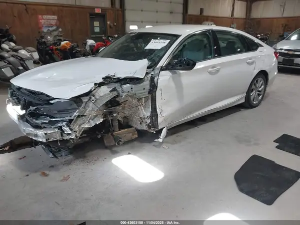 1HGCV1F15JA138201 2018 HONDA ACCORD - Image 2