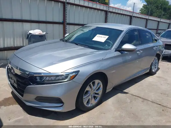 1HGCV1F15JA138716 2018 HONDA ACCORD - Image 2