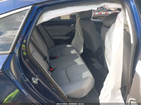 1HGCV1F15JA171117 2018 HONDA ACCORD - Image 8
