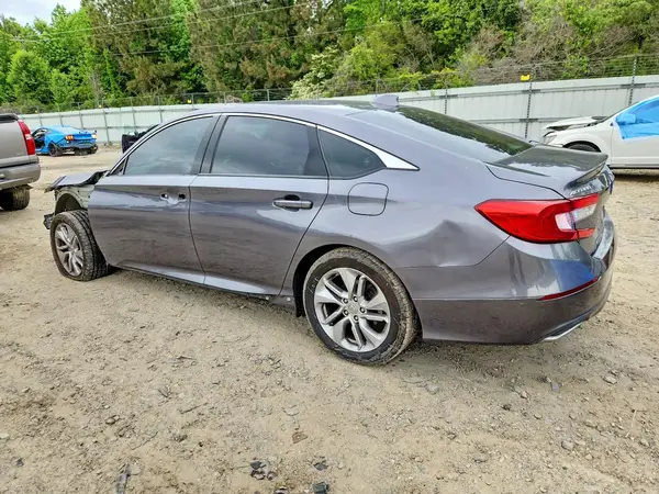 1HGCV1F15JA173868 2018 HONDA ACCORD - Image 2