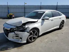 1HGCV1F15JA176043 2018 HONDA ACCORD