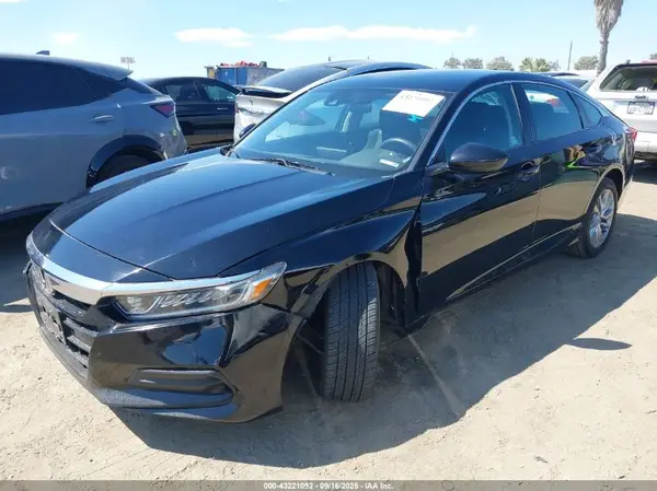 1HGCV1F15JA179640 2018 HONDA ACCORD - Image 2