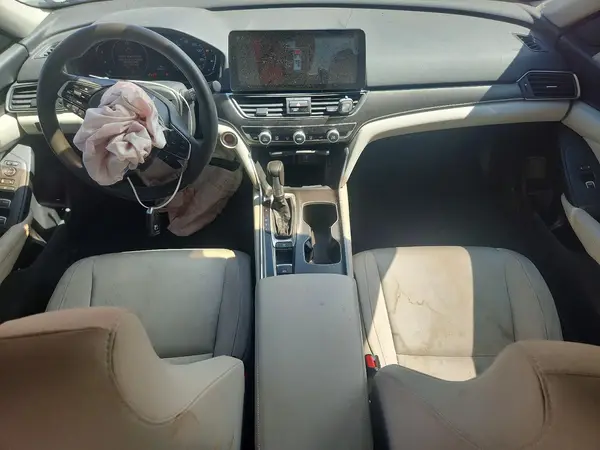 1HGCV1F15JA192064 2018 HONDA ACCORD - Image 8
