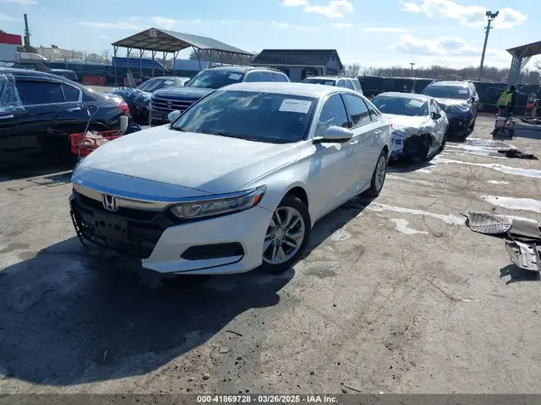 1HGCV1F15JA196681 2018 HONDA ACCORD - Image 2