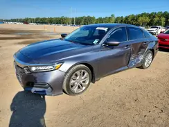 1HGCV1F15JA233051 2018 HONDA ACCORD