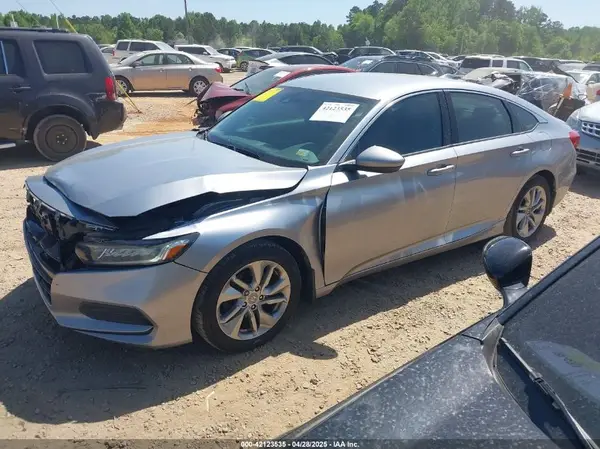 1HGCV1F15JA245667 2018 HONDA ACCORD - Image 2