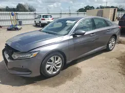 1HGCV1F15JA258063 2018 HONDA ACCORD