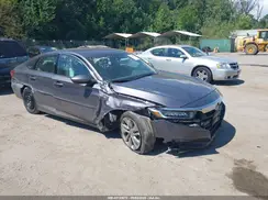 1HGCV1F15JA264090 2018 HONDA ACCORD