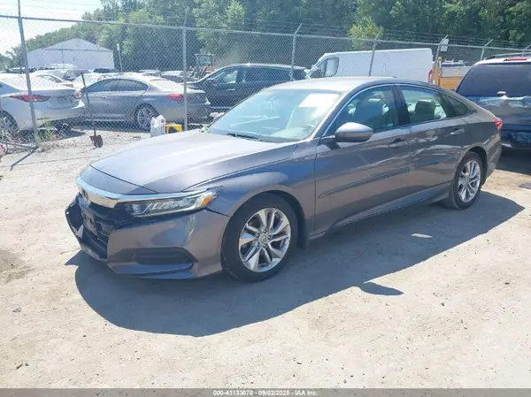 1HGCV1F15JA264090 2018 HONDA ACCORD - Image 2