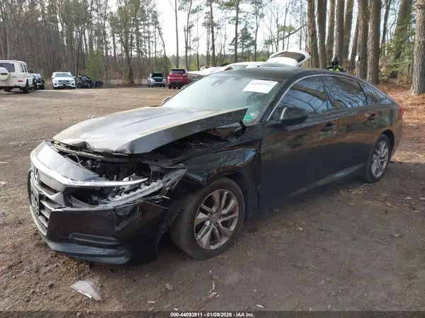 1HGCV1F15KA032171 2019 HONDA ACCORD - Image 2