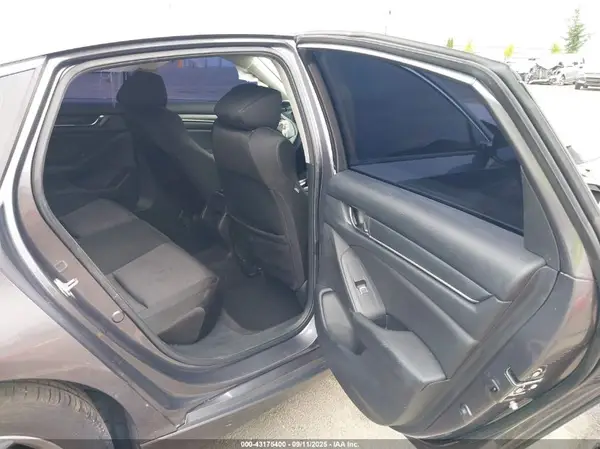 1HGCV1F15KA082651 2019 HONDA ACCORD - Image 8