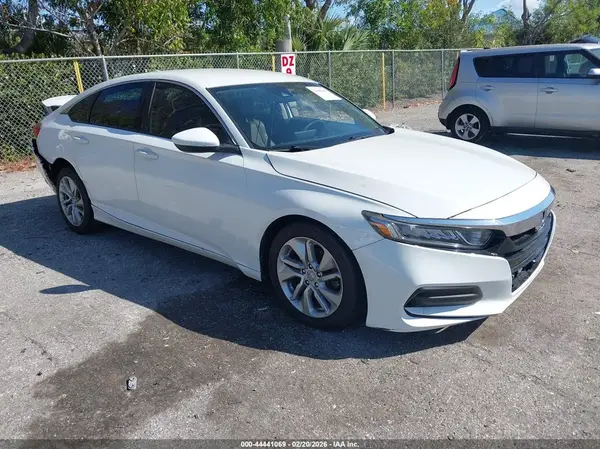 1HGCV1F15KA174102 2019 HONDA ACCORD - Image 1
