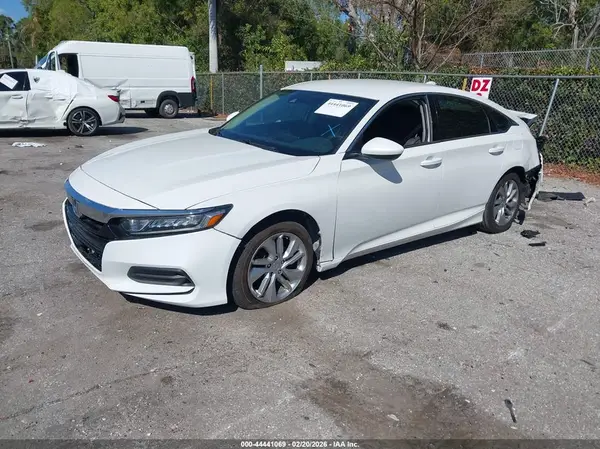 1HGCV1F15KA174102 2019 HONDA ACCORD - Image 2