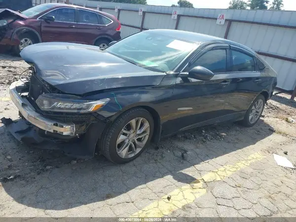 1HGCV1F16JA005673 2018 HONDA ACCORD - Image 2