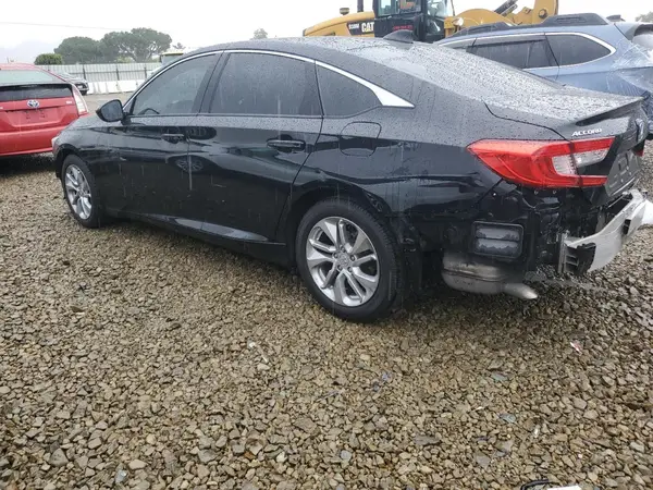 1HGCV1F16JA008234 2018 HONDA ACCORD - Image 2