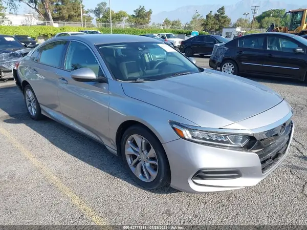 1HGCV1F16JA040830 2018 HONDA ACCORD