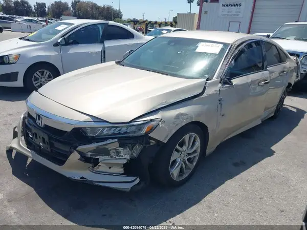 1HGCV1F16JA052721 2018 HONDA ACCORD - Image 2