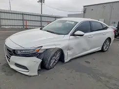 1HGCV1F16JA055103 2018 HONDA ACCORD
