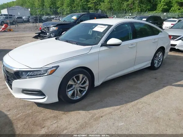 1HGCV1F16JA055201 2018 HONDA ACCORD - Image 2