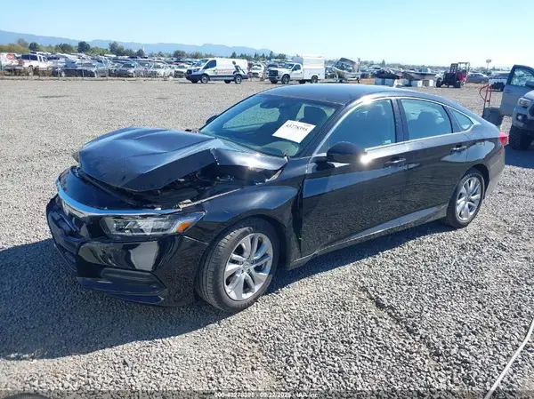 1HGCV1F16JA058356 2018 HONDA ACCORD - Image 2