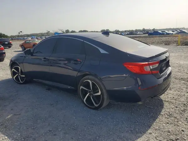 1HGCV1F16JA069423 2018 HONDA ACCORD - Image 2