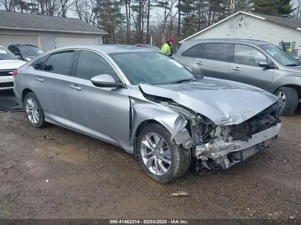 1HGCV1F16JA082317 2018 HONDA ACCORD - Image 1