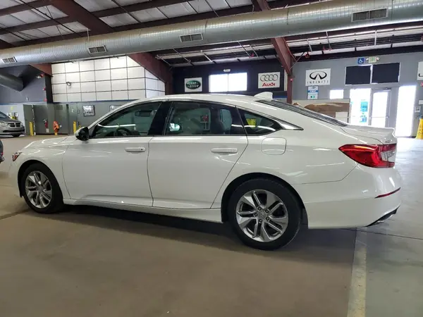 1HGCV1F16JA121682 2018 HONDA ACCORD - Image 2