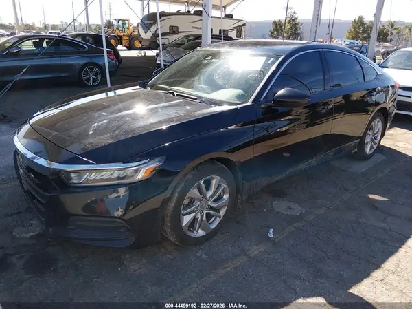 1HGCV1F16JA128325 2018 HONDA ACCORD - Image 2