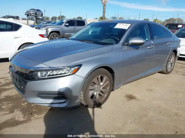 1HGCV1F16JA138577 2018 HONDA ACCORD - Image 2