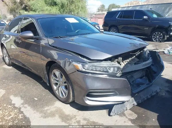 1HGCV1F16JA139471 2018 HONDA ACCORD - Image 1