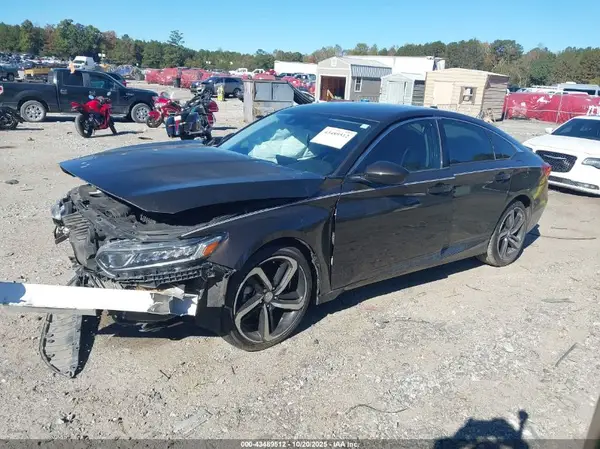 1HGCV1F16JA158652 2018 HONDA ACCORD - Image 2