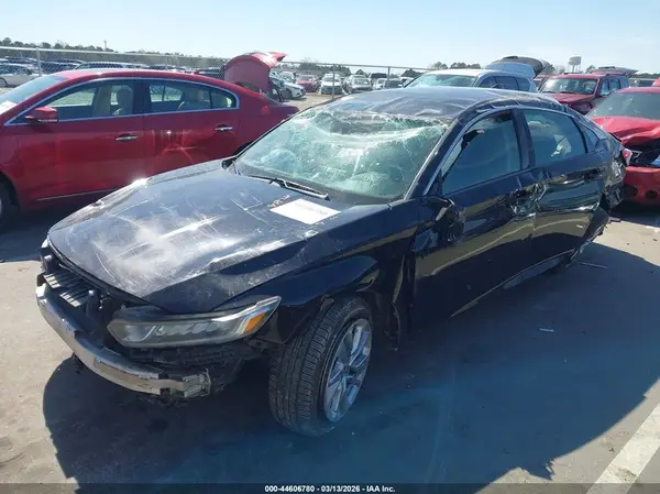 1HGCV1F16JA160773 2018 HONDA ACCORD - Image 2