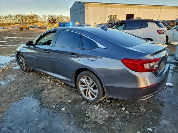 1HGCV1F16JA196351 2018 HONDA ACCORD - Image 2