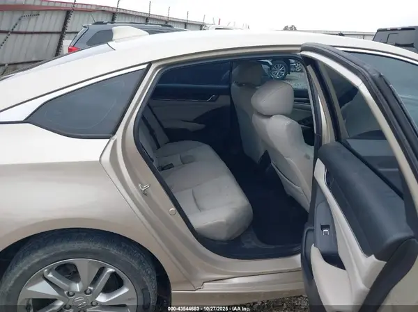 1HGCV1F16JA214718 2018 HONDA ACCORD - Image 8