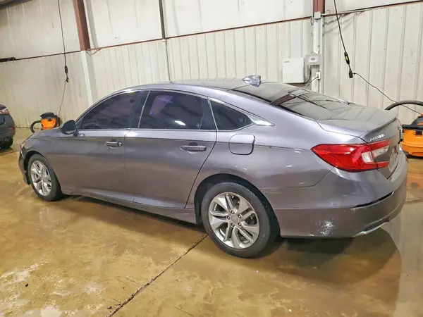 1HGCV1F16JA233088 2018 HONDA ACCORD - Image 2