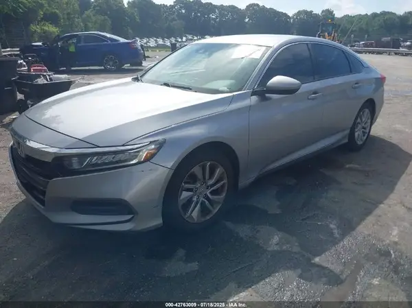 1HGCV1F16JA233611 2018 HONDA ACCORD - Image 2