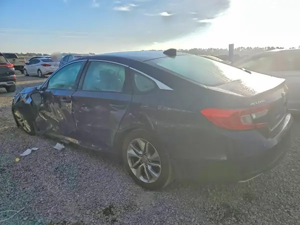 1HGCV1F16JA233687 2018 HONDA ACCORD - Image 2