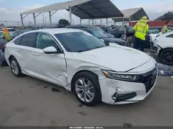 1HGCV1F16JA261442 2018 HONDA ACCORD