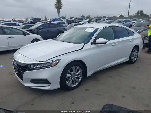 1HGCV1F16JA261442 2018 HONDA ACCORD - Image 2
