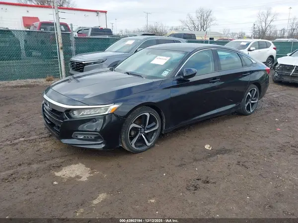 1HGCV1F16JA266415 2018 HONDA ACCORD - Image 2