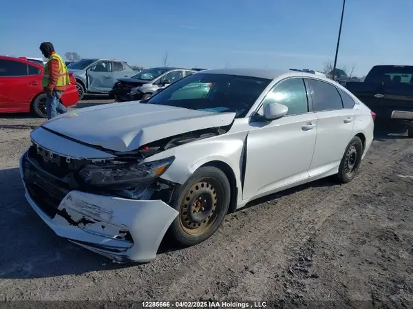 1HGCV1F16JA810783 2018 HONDA ACCORD - Image 2