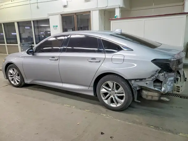 1HGCV1F16KA068886 2019 HONDA ACCORD - Image 2