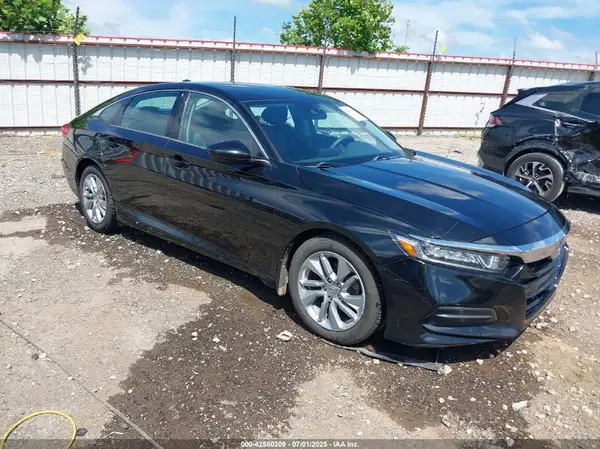 1HGCV1F16KA105788 2019 HONDA ACCORD - Image 1