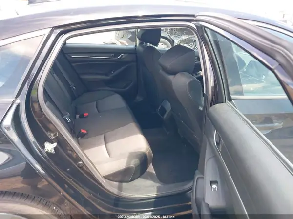 1HGCV1F16KA105788 2019 HONDA ACCORD - Image 8